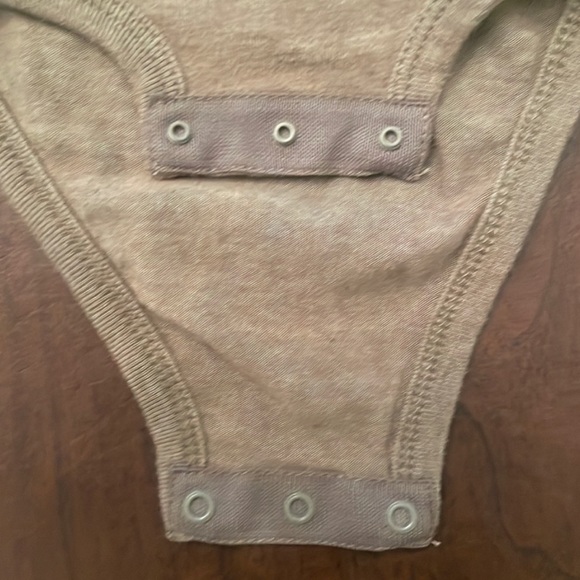 👶 🇺🇸 Grunt Style “Fire In The Hole” onesie newborn baby pajama 🇺🇸 - Picture 3 of 4